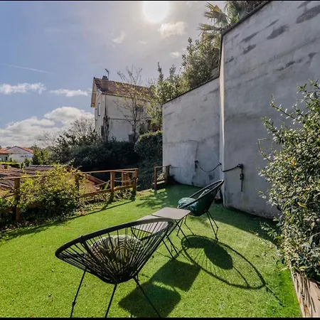 בית נופש Cozy House Near The And Town Centre ארסשון